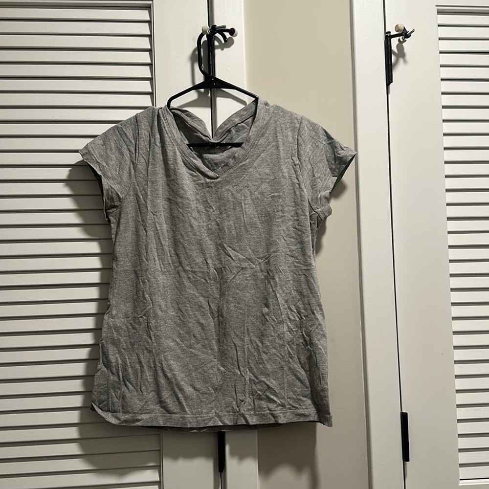 Champion athletic v-neck T-shirt in gray